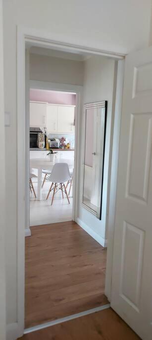 Bellevue Bungalow - Comfortable Home With Amazing Views Belfast Eksteriør bilde